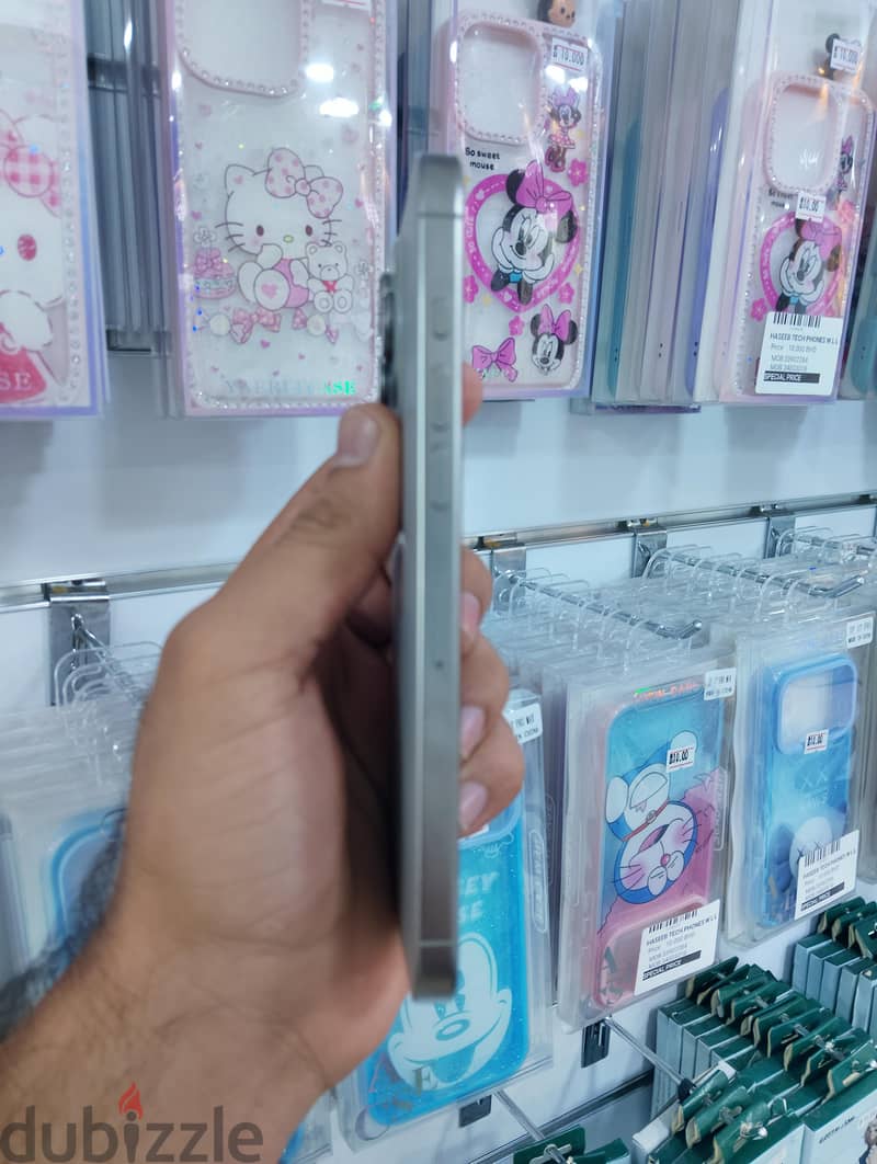Apple - iPhone 16 Pro Max 3