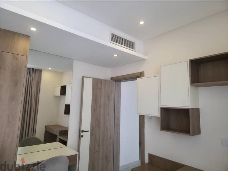 Beautiful Luxury Apartment in juffair with 1 room available for rent 5