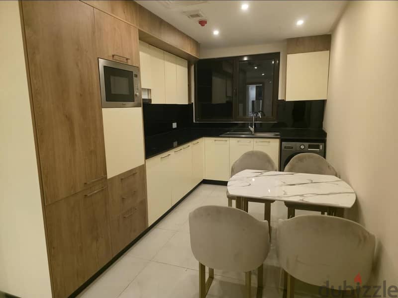 Beautiful Luxury Apartment in juffair with 1 room available for rent 9