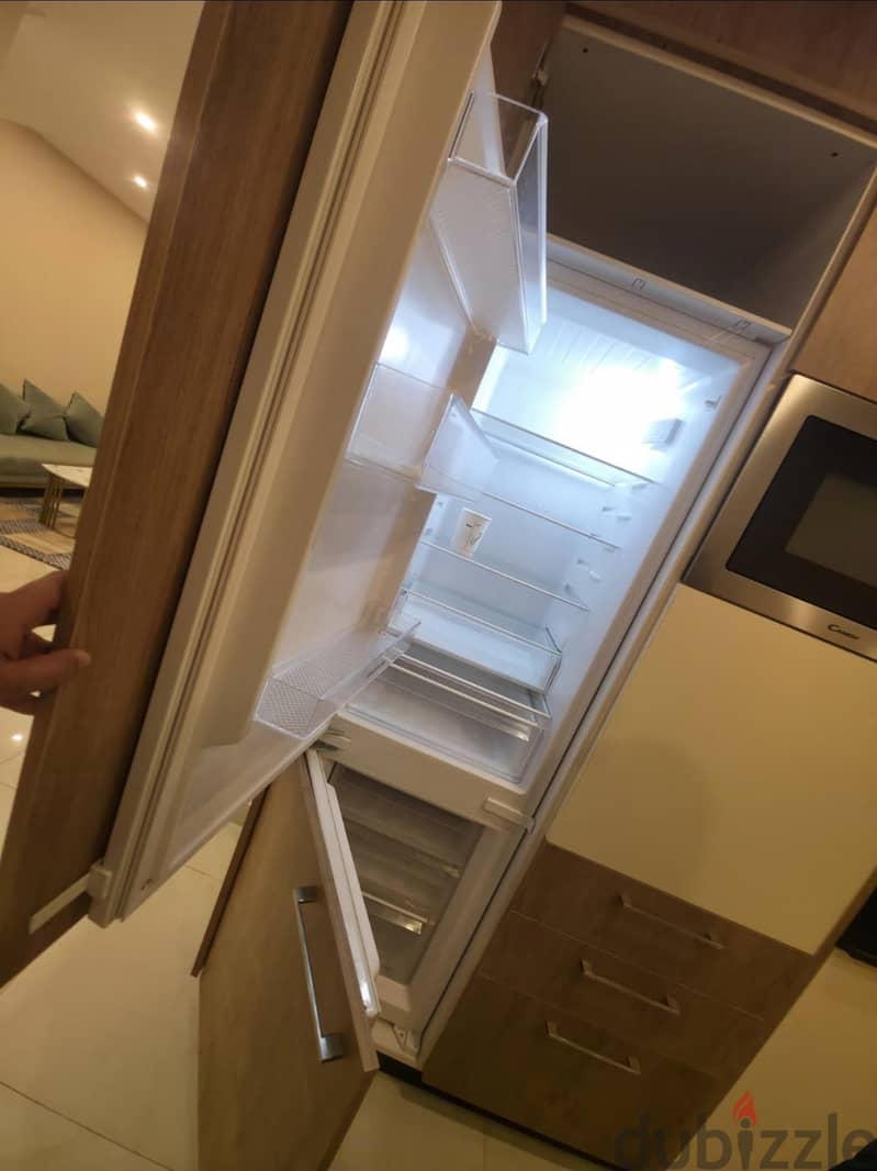Beautiful Luxury Apartment in juffair with 1 room available for rent 10