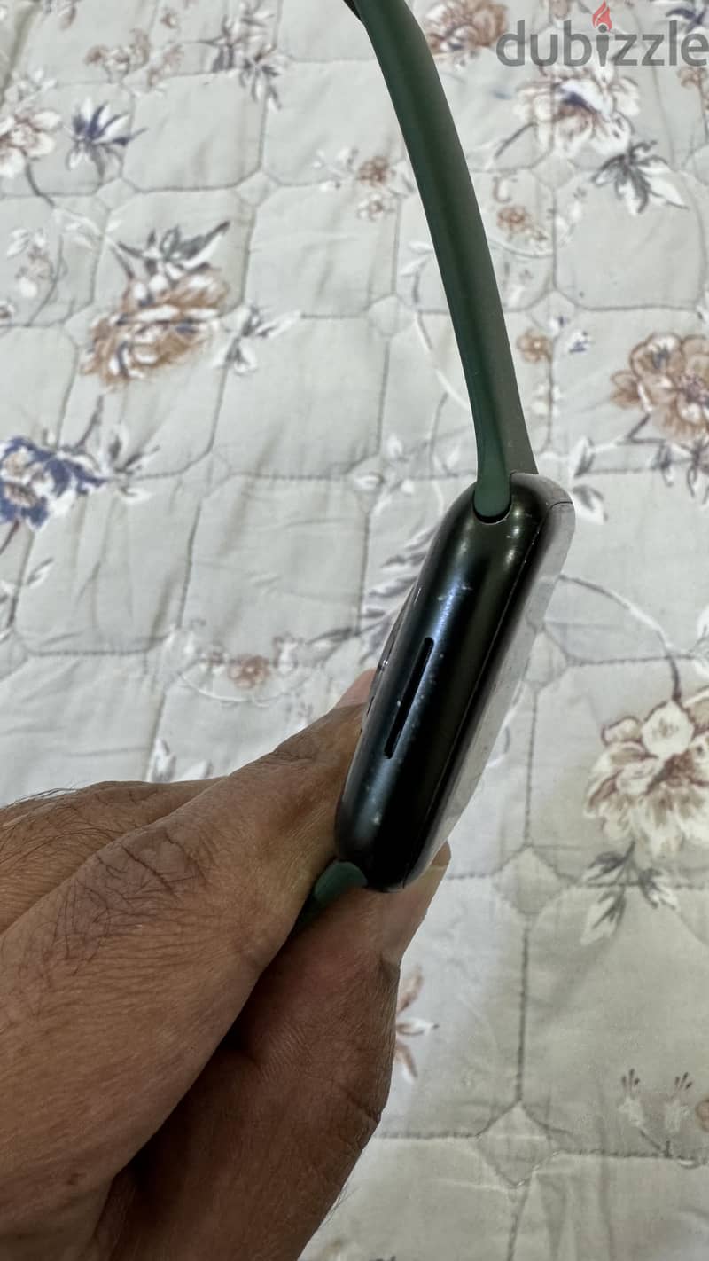 Apple Watch Series 7 - 45mm green 3