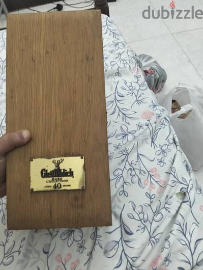 Ultra-Rare Glenfiddich 40 Year Old Empty Bottle & Wooden Box Set