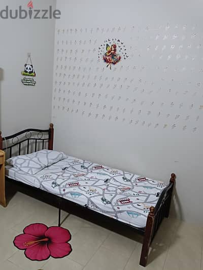Room sharing only for ladies