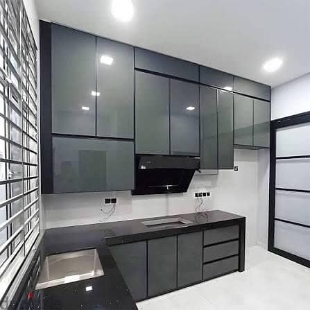 Lusso Aluminium & Glass Service's 7