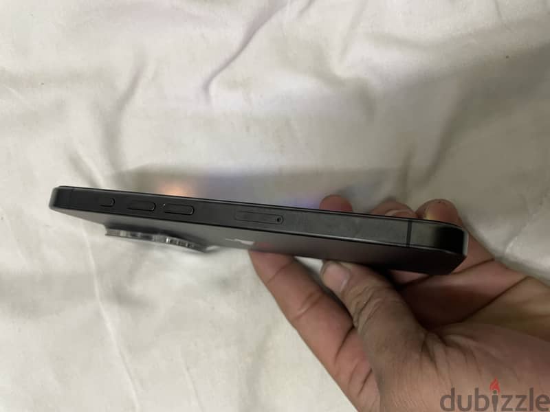 Apple - iPhone 15 Pro 3