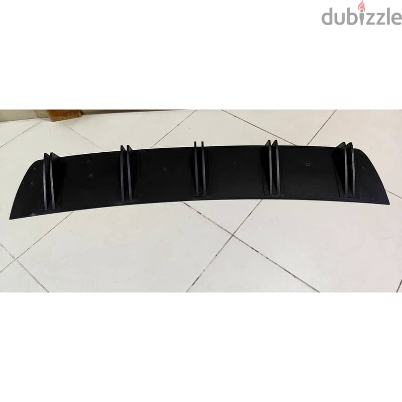 Rear Bumper Diffuser / Spoiler – Excellent Condition 3