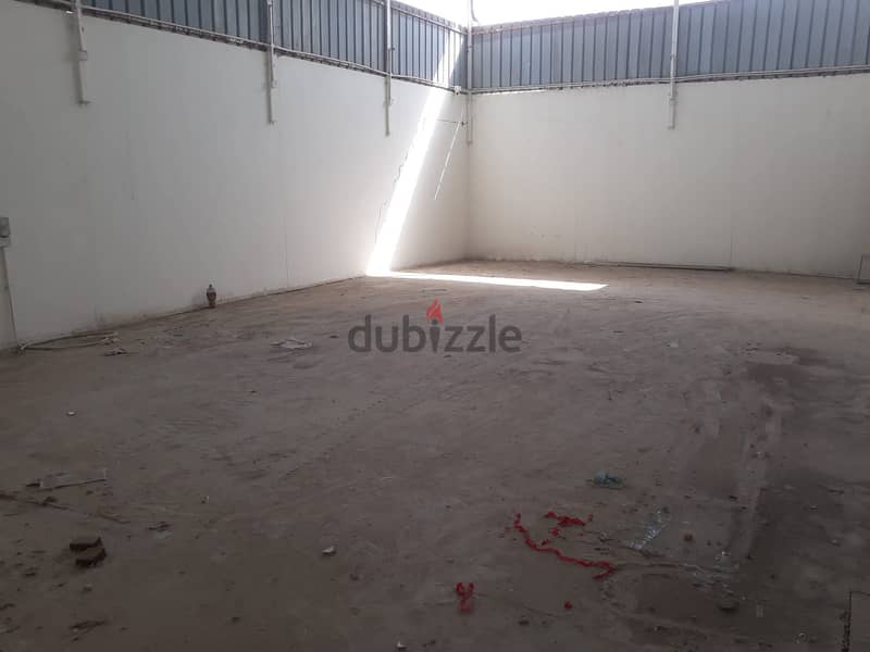Rent Car Garage / Fabrication Workshop: Contact on whats app: 35317080 1