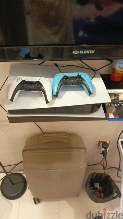 ps5 في حالة ممتازه