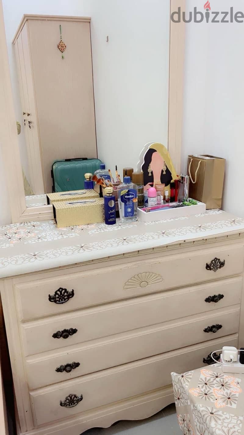 Bedroom furniture full set(bed,wardrobe,dressing table) 1