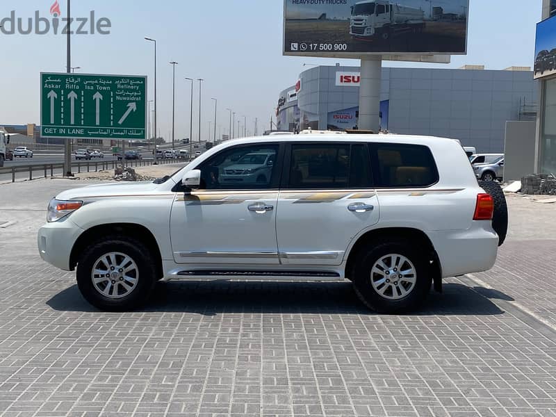 Toyota Land Cruiser GXR 2008 White 2