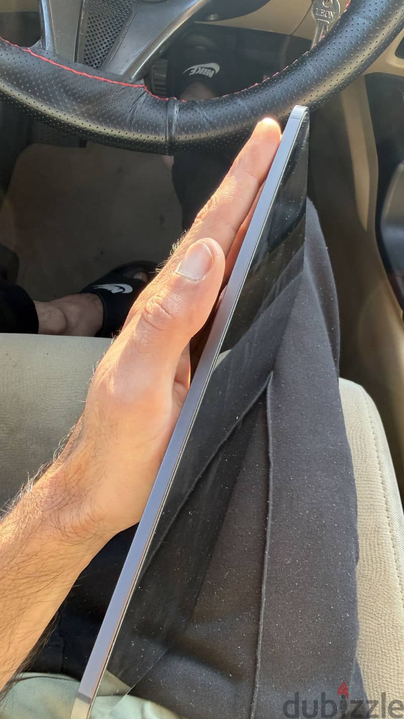Ipad pro m4 Wi-Fi + Cellular 100% battery 5