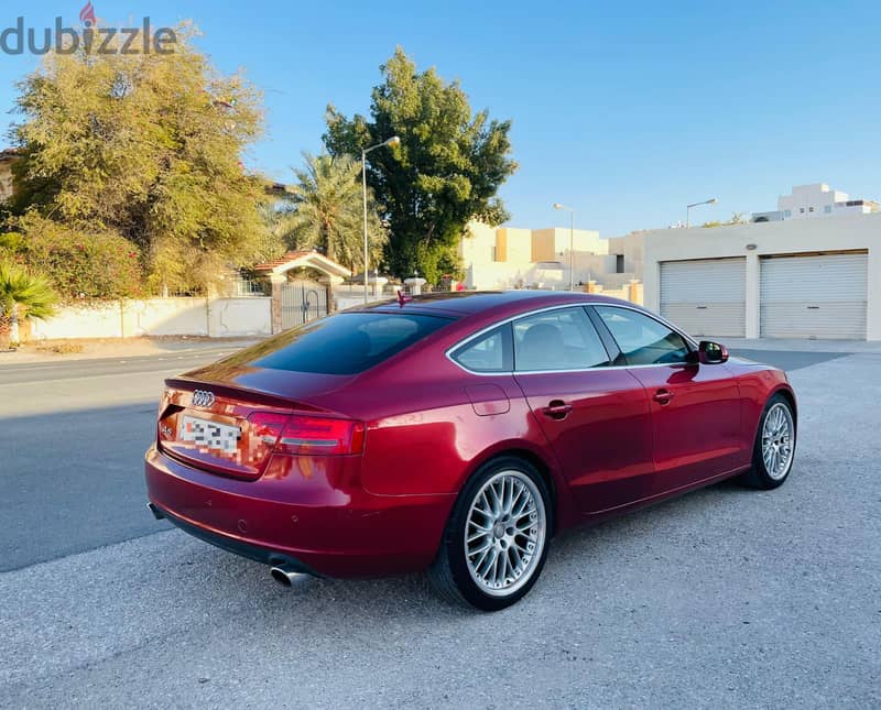 Audi A5 2010 model for sale. . . 9