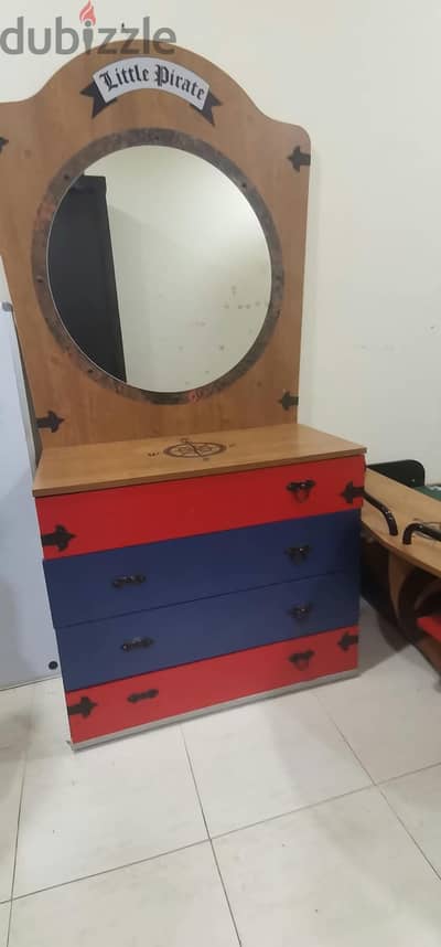 Pirate themed Bed set with 4 Drawer 1 book shelf