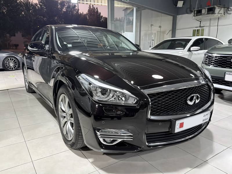 2016 Infiniti Q70 2
