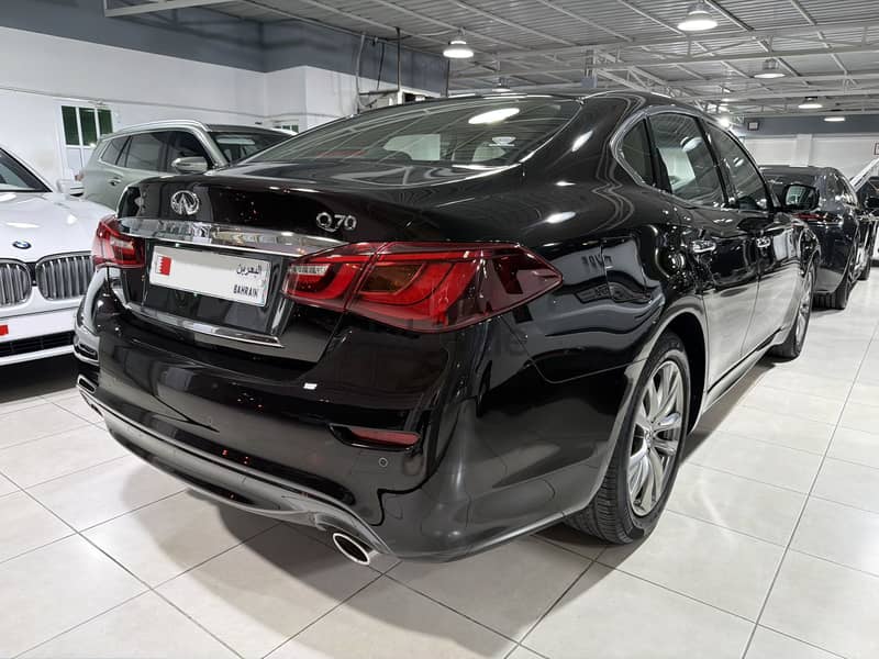 2016 Infiniti Q70 3