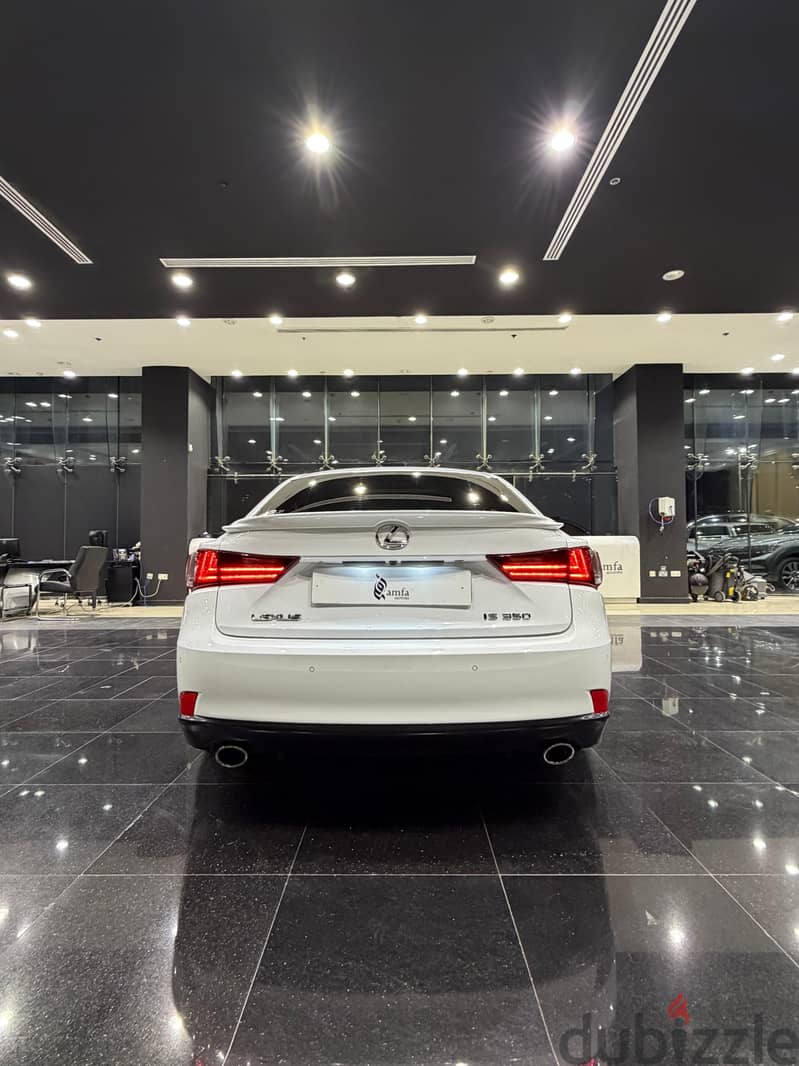 Lexus IS350 Model 2014 5
