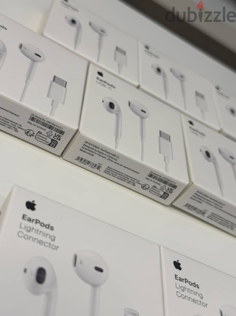 Lightning & Type-C Earphones – Wholesale Clearance (10 pcs minimum) 3