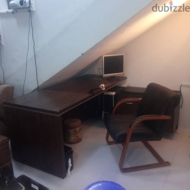 Long L-shape office Desk with chair 1