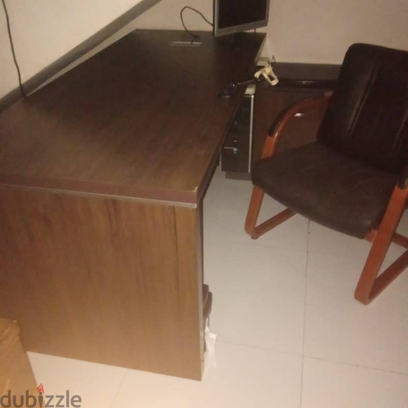 Long L-shape office Desk with chair 11