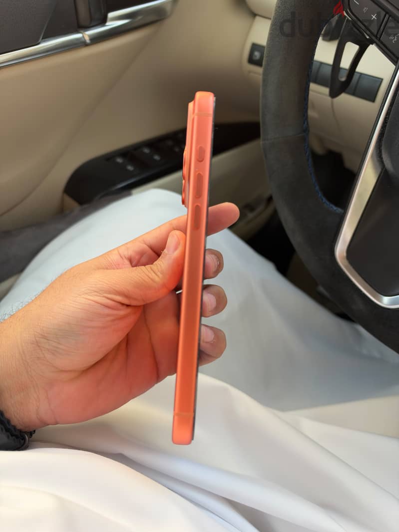 Apple - iPhone 17 Pro Max 4