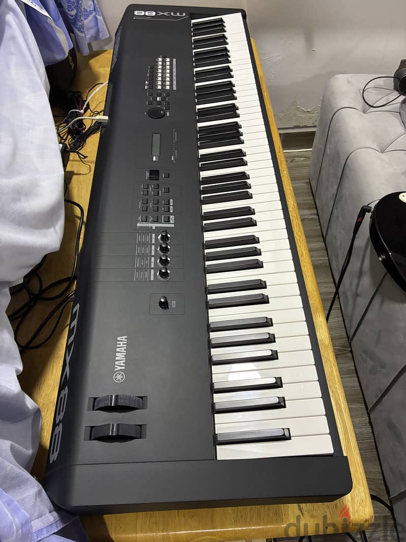 Yamaha keyboard MX88 for sale 1