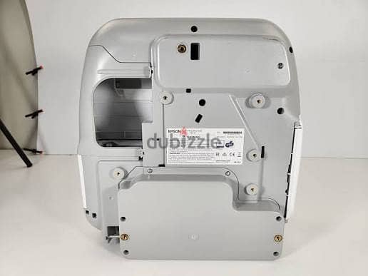 Epson DLP Projector 100" Screen Size Lumens 2,700 - Very Good Working 4