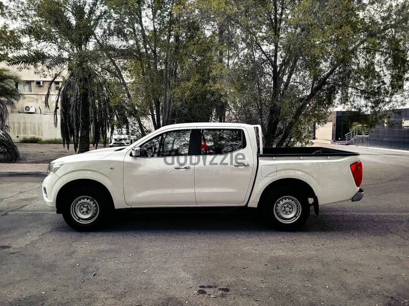 Nissan Navara 2022 SE 4