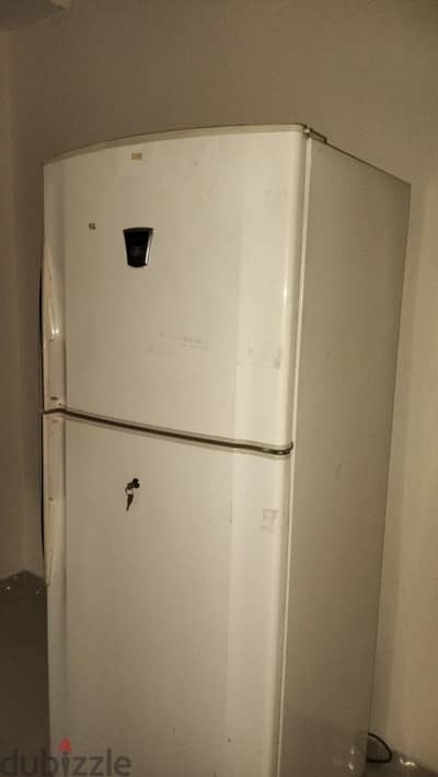 sharp fridge works like new.