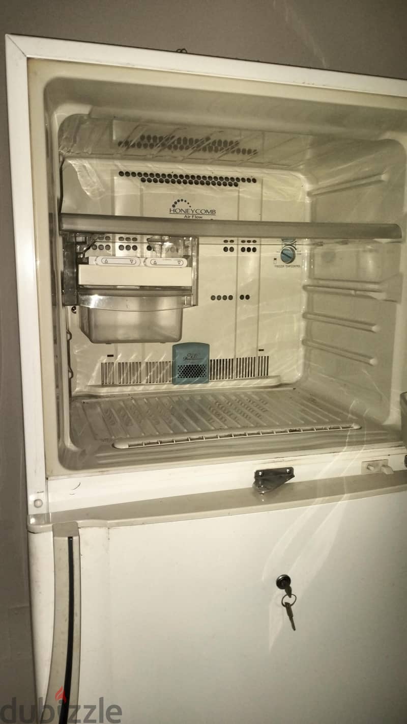 sharp fridge works like new. 1