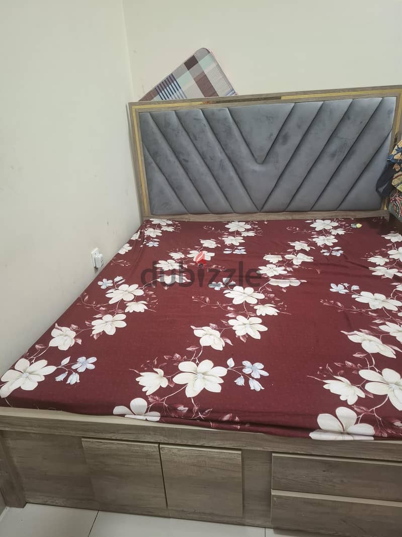 Complete 3 Piece Bedroom set - king Size Bed, Large wardrobe, drawer 2