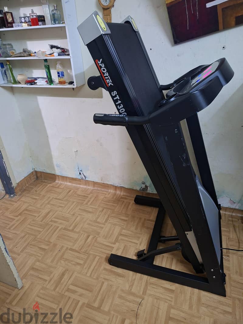 Home Use Treadmil Auto Incline l 2.5HP 120kg Capacity. 75bd 1
