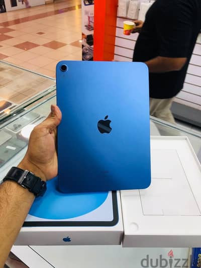 Apple - iPad 10th generation wifi 64gb with box