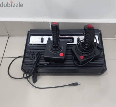 اتار ي قديمة مع يدات atari Console