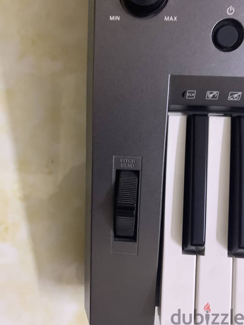 Yamaha psr-i400 mint condition for urgent sale with FREE ACCESSORIES 7