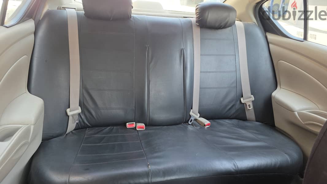 Nissan sunny 2012 4