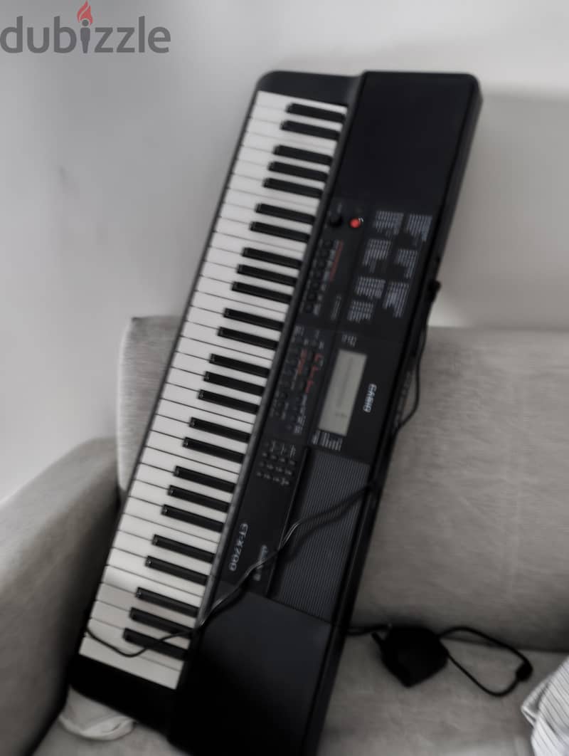 Casio CT-X700 keyboard 1