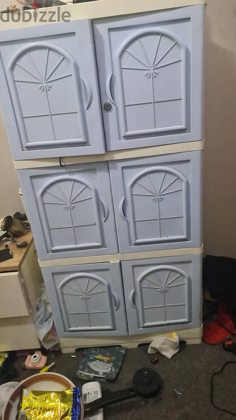 for sell good need cleaner only 1