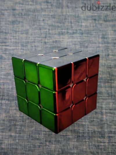 Shiny Magnetic 3×3 Rubik's Cube For Sale (Negotiable)
