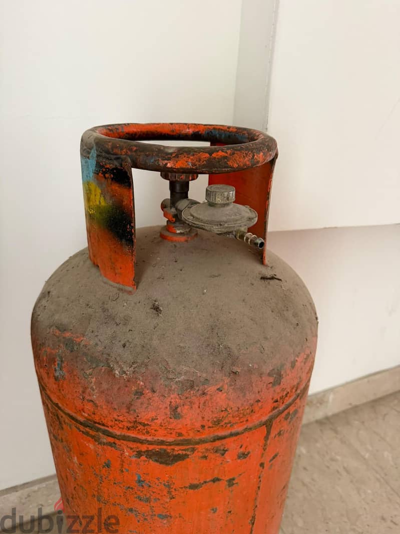 Gas Cylinder 2