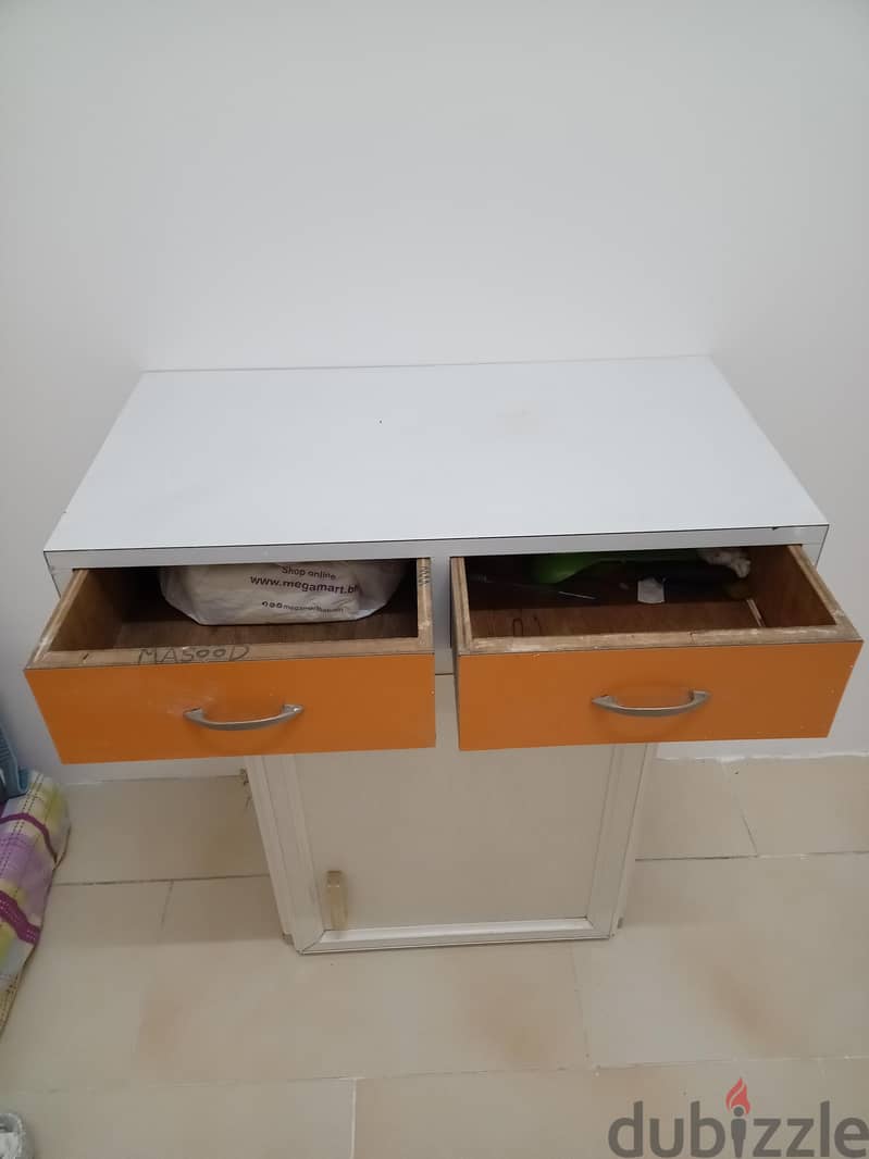 cupboard W drawers 1