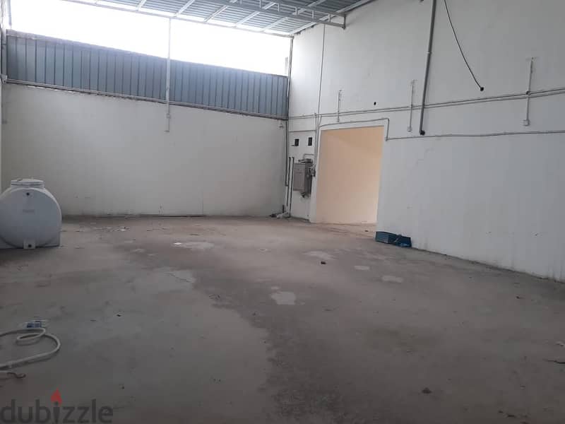 Rent Cars Garage or Fabrication Workshop. Contact  whats app: 35317080 2