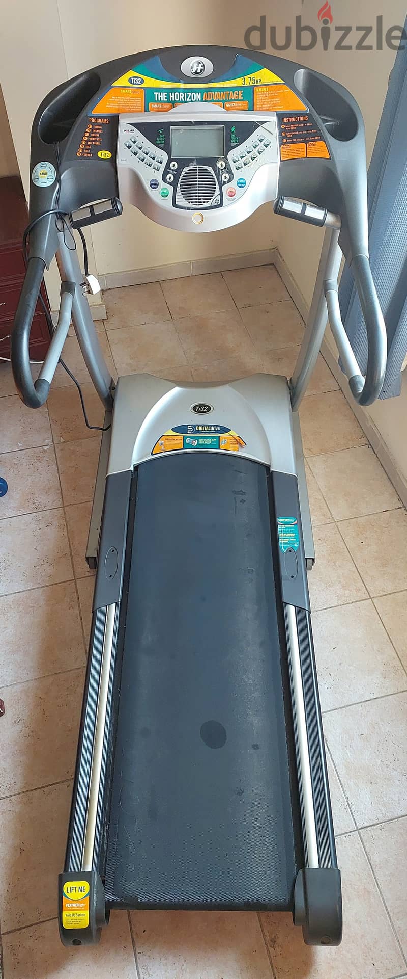 Heavy Duty Treadmill, Excercise Cycle 3