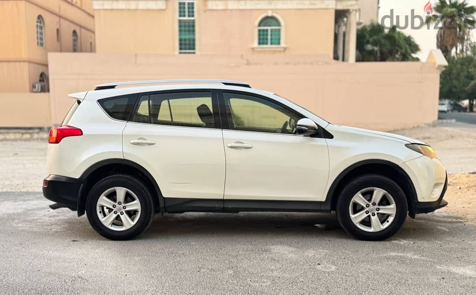TOYOTA RAV4 2013 | 2.5L | EXCELLENT CONDITION 4