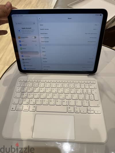 iPad 10th Gen 256GB WiFi - with Apple Magic Keyboard (track-pad)