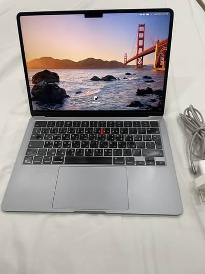 MacBook Air M3 (2024) 13.6 inches
