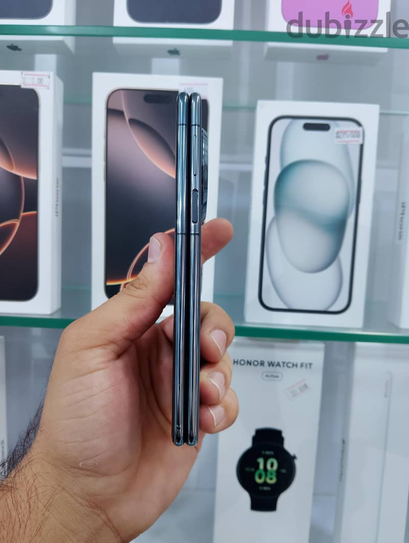 Huawei Mate x 5 4
