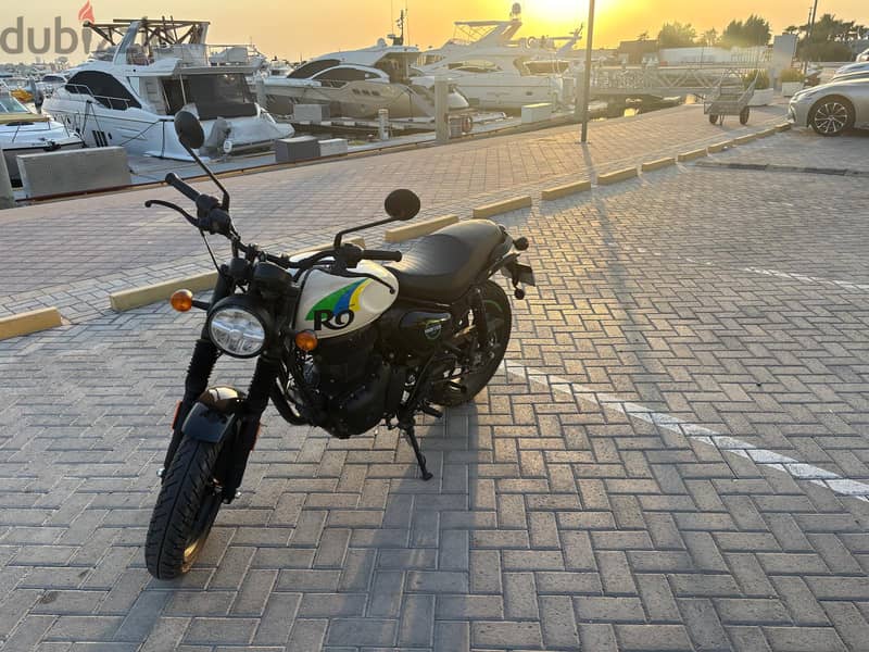 Royan Enfield Hunter 350 3