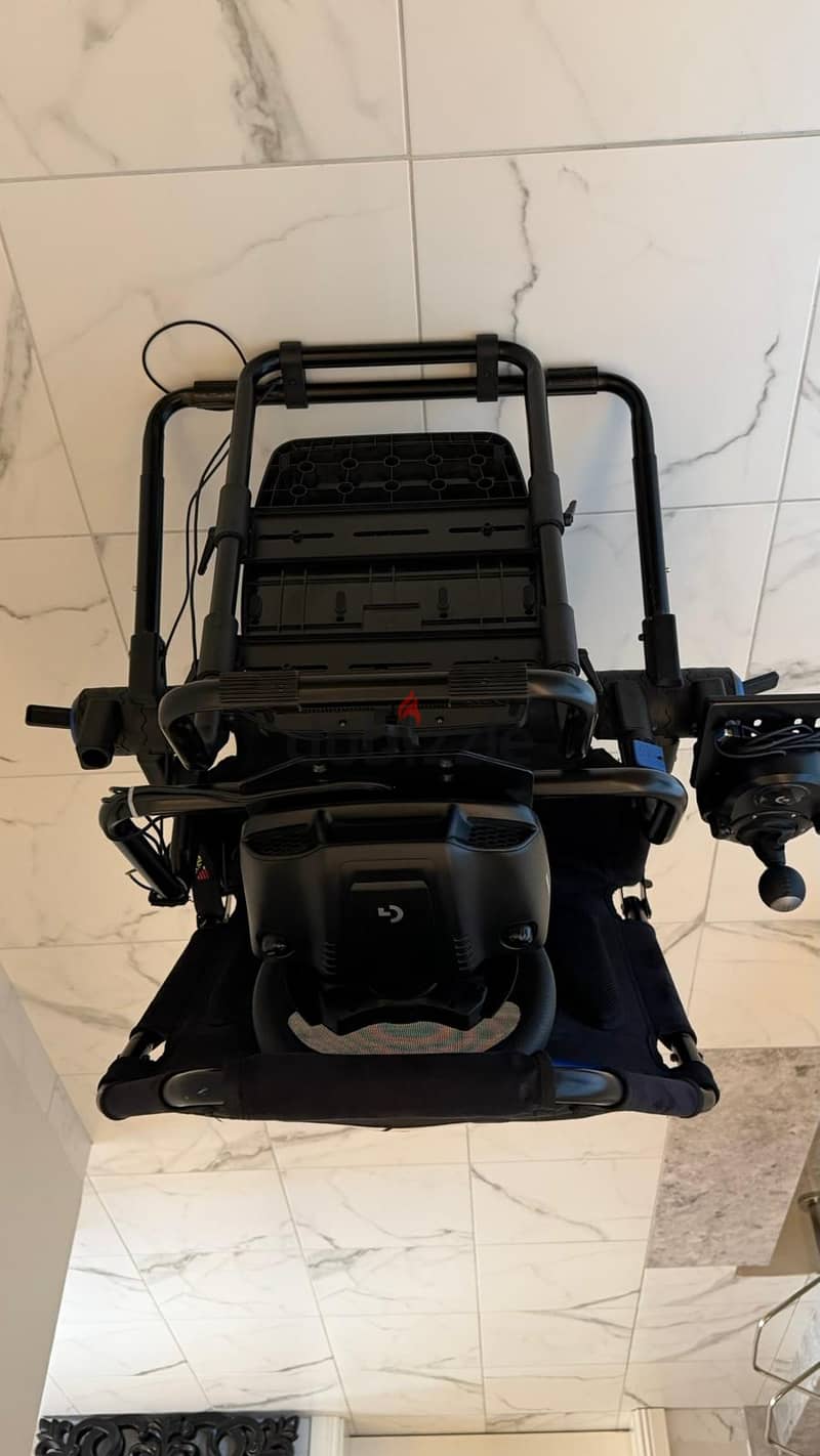 Gaming Simulator and Steering Wheel 5
