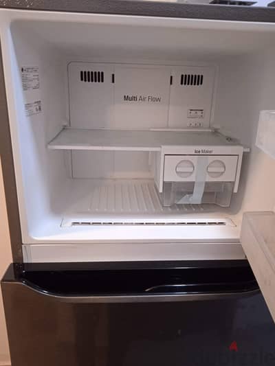 For Sale: LG Refrigerator – Model GN-B422SQCB