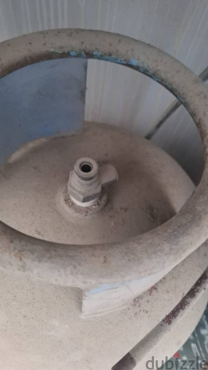 4 burner oven for sale with gas cylinder 35bhd 4